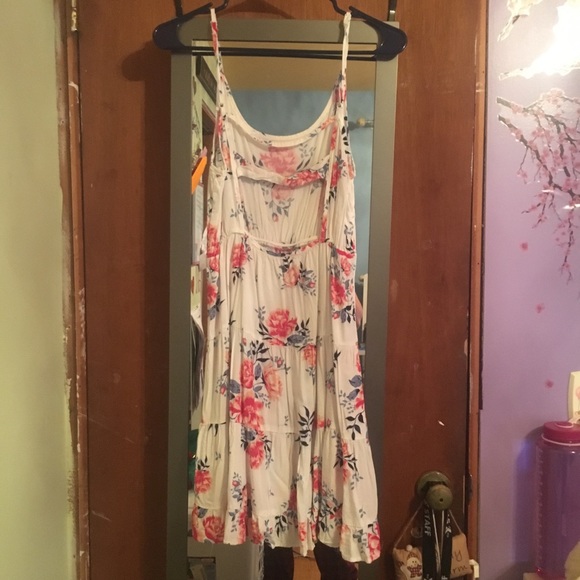 Cotton On White Floral Sundress Size Medium - Picture 2 of 3